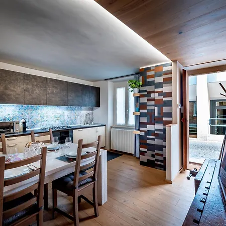 Semesterbostad Stunning Terrace Chill In *