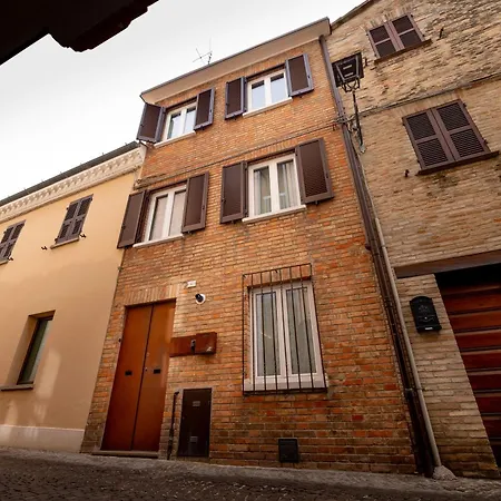 Semesterbostad Stunning Terrace Chill In